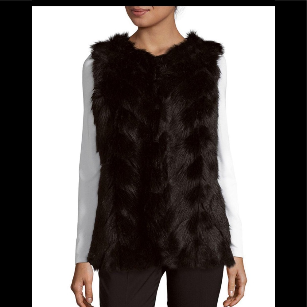 Cliche Sleeveless faux fur vest in black.